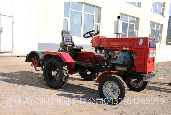 NX32型(xing)四輪拖(tuō)拉機